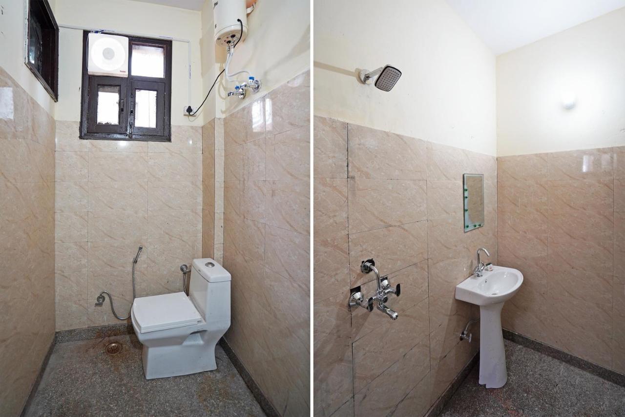 Oyo 46744 Hotel Yash Nowe Delhi Zewnętrze zdjęcie